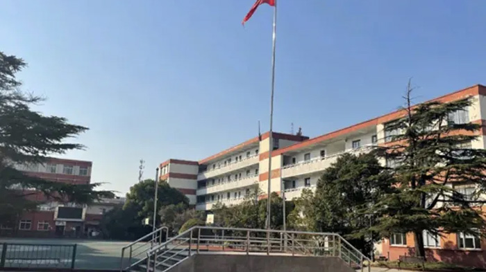 3 上海日本方向國際高中，學費普遍低于10萬11.jpg