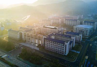 杭州外國語學校劍橋國際高中，100%世界名校錄取