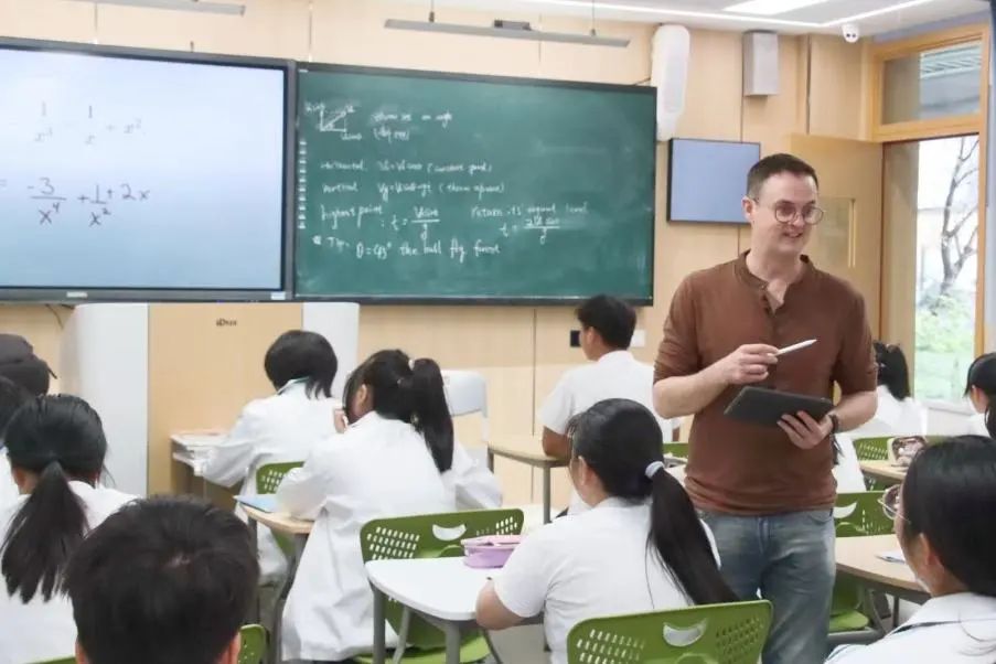 1 2025年杭師大附中國際部招生熱門問題答疑4.jpg