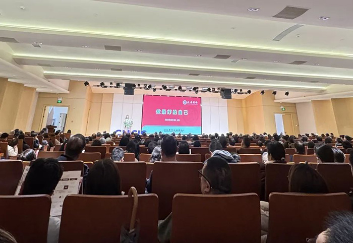 4 上海光華劍橋2025年秋招考試題目回顧，部分題型接近雅思2.jpg